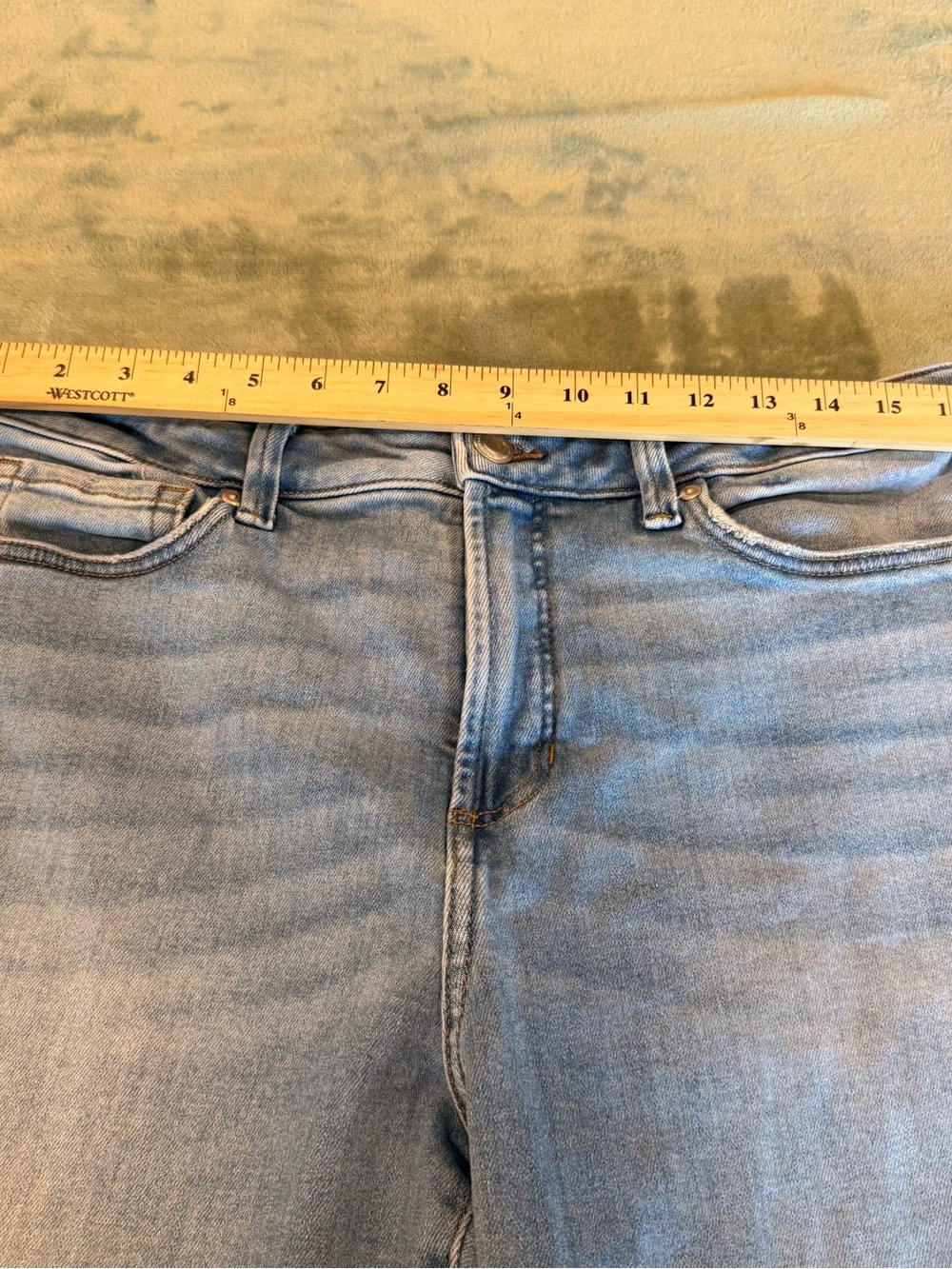LC Lauren Conrad Women’s Light Wash Bootcut Stretch Jeans 14P Petite Blue Denim - Picture 4 of 9